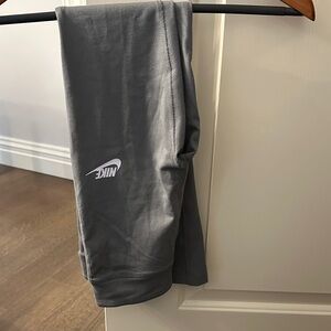 Kids Nike Charcoal Gray Activewear Leggings